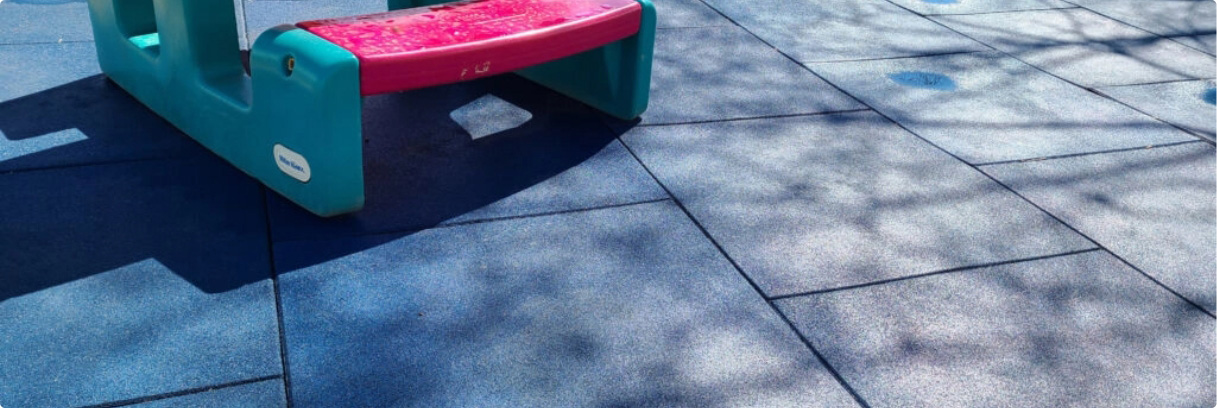 Daycare rubber flooring safety mats