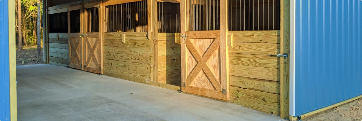 Rubber flooring with horse stalls