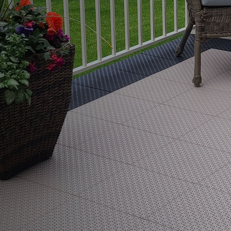 Interlocking Patio Tiles